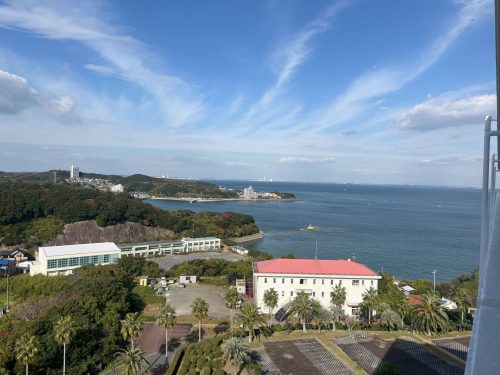 異国の地のような風景が広がります。