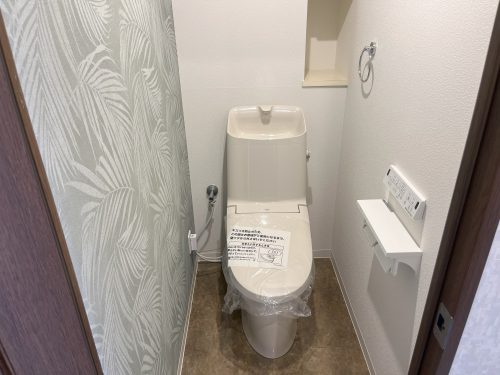 トイレ床タイル貼替済 トイレ床タイル貼替済