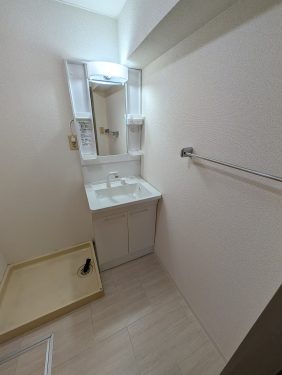 シャワー付き洗面台
