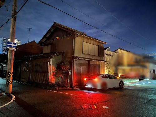 駅徒歩７分の好立地 (外観)