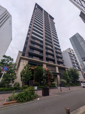 ２１階建ての免震構造タワーマンション (外観)